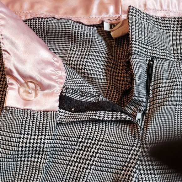 Women's size MED black and white houndstooth pants - Picture 3 of 4